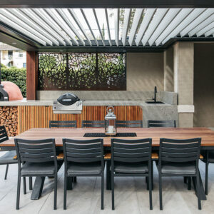 outdoor dining table