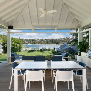 outdoor dining table