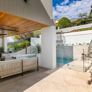 Entertaining space with modern setup