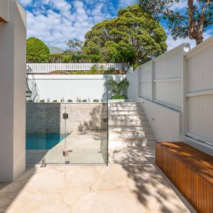 Timber bench seat – elegant, durable, and handcrafted seating