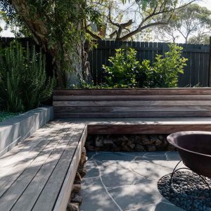 Fire pit area – stylish and cozy outdoor gathering space