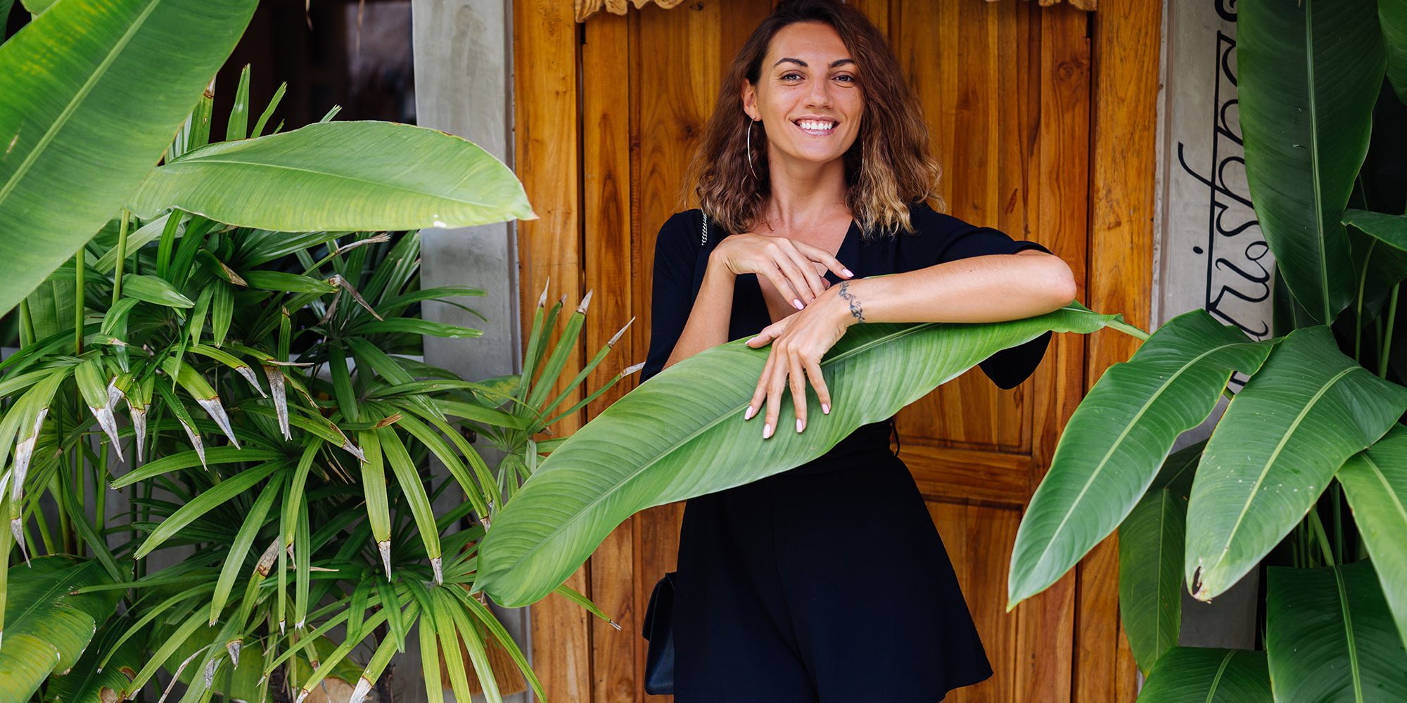 bali-garden-design Lady standing in Bali Garden Design